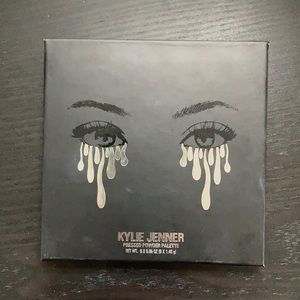 Kylie cosmetics eyeshadow palette